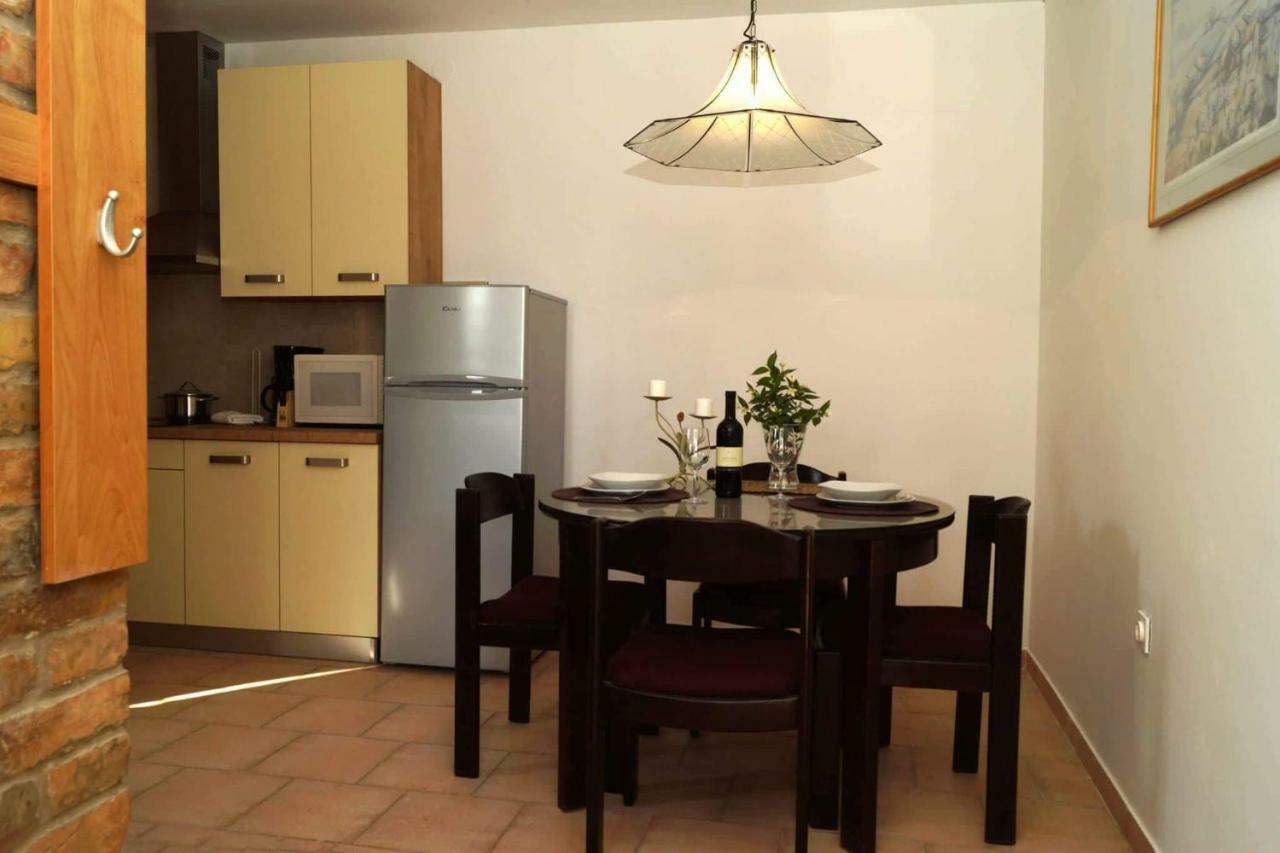 شقة بولا  في Apartman Eric المظهر الخارجي الصورة
